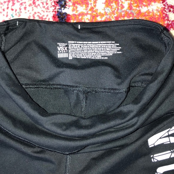 Victoria’s Secret sport KNOCKOUT crop leggings - Picture 2 of 3
